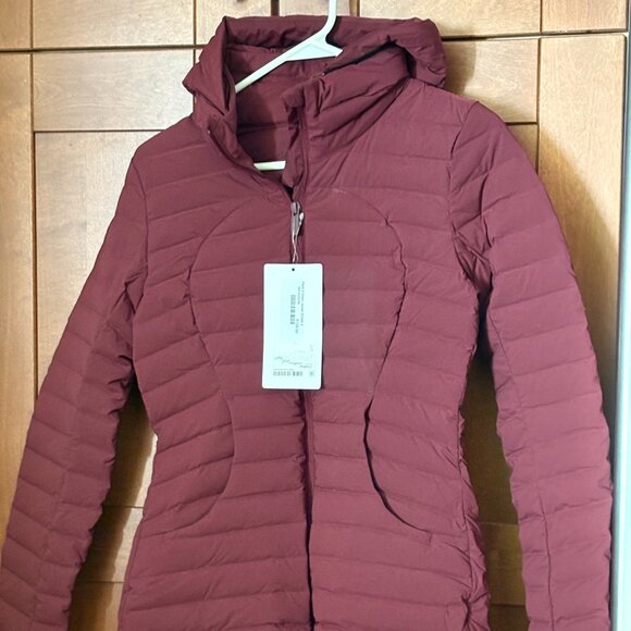 Lululemon Women’s Sz 4 Pack It Down Short Jacket Red Maroon NWT - Picture 5 of 9